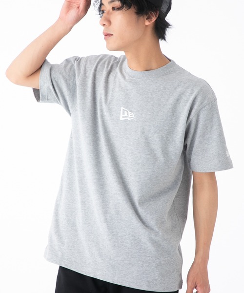 NEW ERA(ニューエラ)の「ニューエラ Tシャツ フラッグロゴ ミニ(Tシャツ/カットソー・メンズ・グレー/グレー系その他/ホワイト/ロイヤルブルー/ベージュ系その他/ネイビー/モスグリーン/ダークグリーン/ブラック/オリーブ/ベージュ/ホワイト系その他/ベージュ系その他2/ネイビー系1/ピンク/オフホワイト/グリーン系その他/ブラック系その他・M/L/XXL/S/XL)」の7枚目の写真