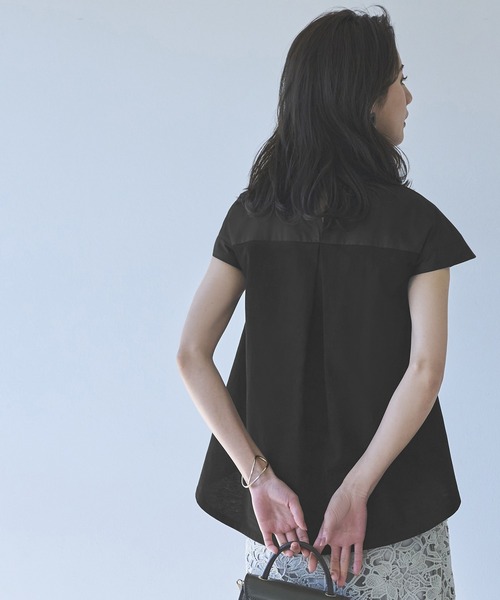 RUIRUE BOUTIQUE（ルイルエブティック）の「洗える ｜ シャツカラーデザインTブラウスシャツ ｜ 半袖 レギュラーカラー トップス 体型カバー カットソー オフィスカジュアル 通勤服 華やか ブラウス（シャツ/ブラウス・レディース・ブラック/オフホワイト/グレイッシュベージュ/ネイビー/スミクロ・LL/3L/S/M/L/4L/5L）」の16枚目の写真