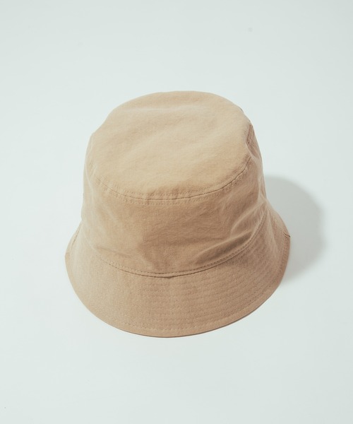 COLOR TOKYO ACCESSORIES(カラートウキョウアクセサリー)の「キャンバス地バケットハット(ハット・レディース・Beige/グレー/Black/White・FREE)」の4枚目の写真