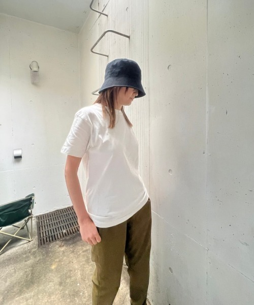 COLOR TOKYO ACCESSORIES(カラートウキョウアクセサリー)の「キャンバス地バケットハット(ハット・レディース・Beige/グレー/Black/White・FREE)」の7枚目の写真