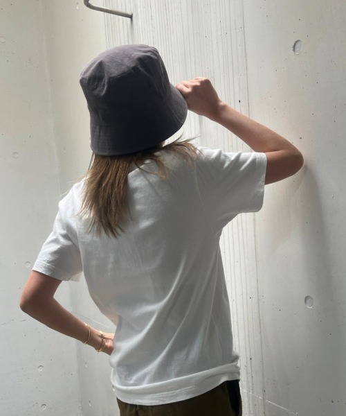 COLOR TOKYO ACCESSORIES(カラートウキョウアクセサリー)の「キャンバス地バケットハット(ハット・レディース・Beige/グレー/Black/White・FREE)」の14枚目の写真