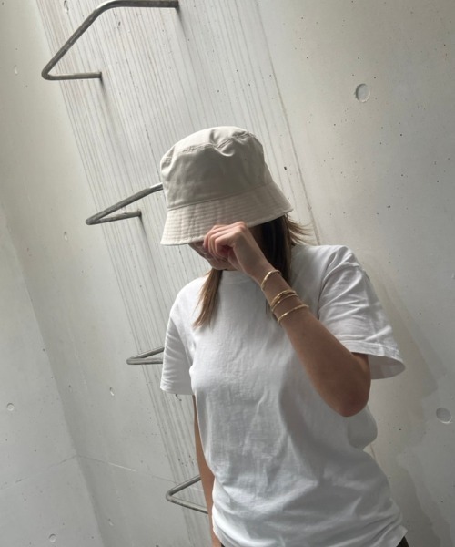 COLOR TOKYO ACCESSORIES(カラートウキョウアクセサリー)の「キャンバス地バケットハット(ハット・レディース・Beige/グレー/Black/White・FREE)」の21枚目の写真