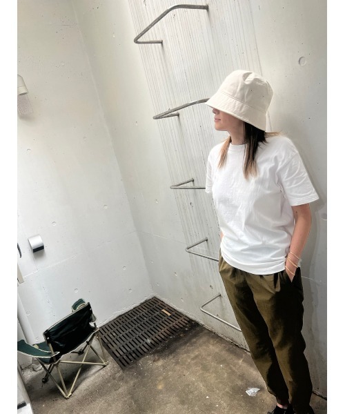 COLOR TOKYO ACCESSORIES(カラートウキョウアクセサリー)の「キャンバス地バケットハット(ハット・レディース・Beige/グレー/Black/White・FREE)」の22枚目の写真