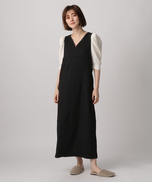 Apart by【e/rm】テクスチャーパフVネックドレス　ワンピース apart by lowrys - 新品 e/rm テクスチャーパフVネックドレスの