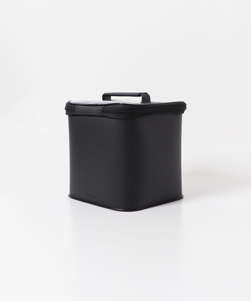 DAIWA（ダイワ）の「DAIWA　MULTI PURPOSE BAG M（ショルダーバッグ・メンズ・ブラック・-）」の2枚目の写真