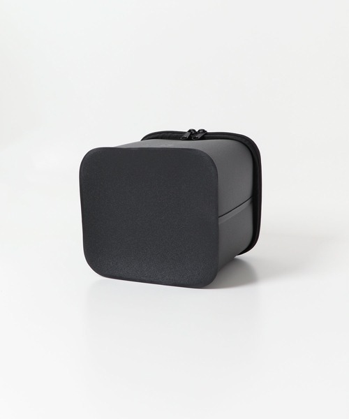 DAIWA（ダイワ）の「DAIWA　MULTI PURPOSE BAG M（ショルダーバッグ・メンズ・ブラック・-）」の4枚目の写真