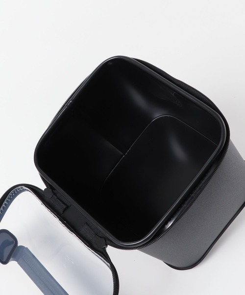 DAIWA（ダイワ）の「DAIWA　MULTI PURPOSE BAG M（ショルダーバッグ・メンズ・ブラック・-）」の3枚目の写真