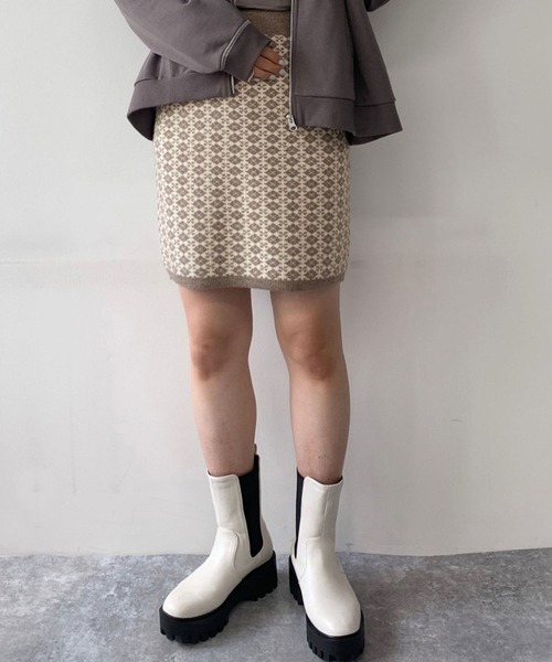 179/WG（イチナナキュウダブルジー）の「ダブルジャカードスカート（スカート・レディース・グリーン/ベージュ/オレンジ・FREE）」の2枚目の写真