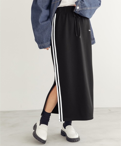 CONVERSE(コンバース)の「CONVERSE/コンバース サイドスリットラインタイトスカート(スカート・レディース・ブラック・M/L)」の3枚目の写真