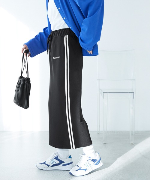 CONVERSE(コンバース)の「CONVERSE/コンバース サイドスリットラインタイトスカート(スカート・レディース・ブラック・M/L)」の20枚目の写真