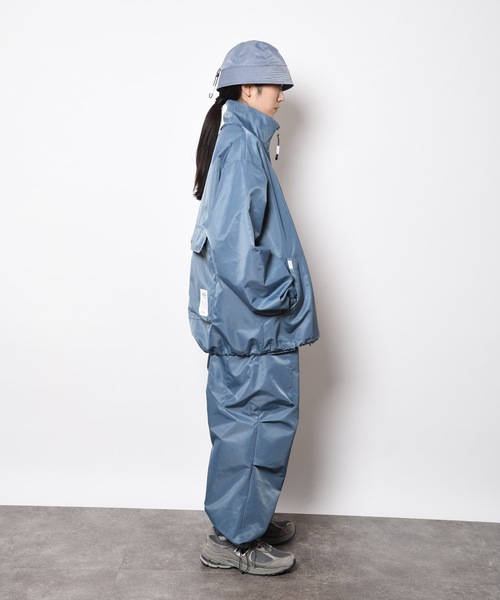 SUPERTHANKS（スーパーサンクス）の「無地＆ベーシック ナイロンソリッドバケットハット/6 PANNEL METRO HAT（ハット・メンズ・ブルー/グレイッシュベージュ・ONE SIZE）」の10枚目の写真