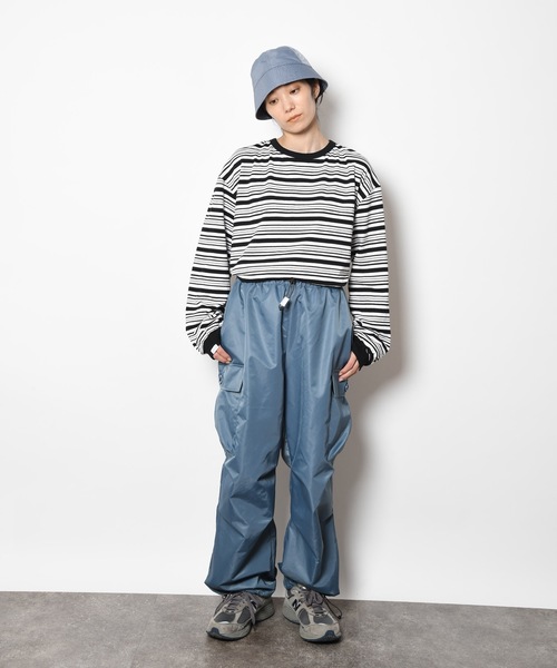 SUPERTHANKS（スーパーサンクス）の「無地＆ベーシック ナイロンソリッドバケットハット/6 PANNEL METRO HAT（ハット・メンズ・ブルー/グレイッシュベージュ・ONE SIZE）」の19枚目の写真