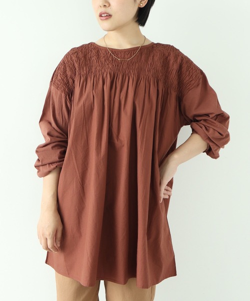 CRAFT STANDARD BOUTIQUE(クラフトスタンダードブティック)の「シャーリングチュニック *◆(Tシャツ/カットソー・レディース・チャコールグレー/オフホワイト/ブラウン・FREE)」の3枚目の写真