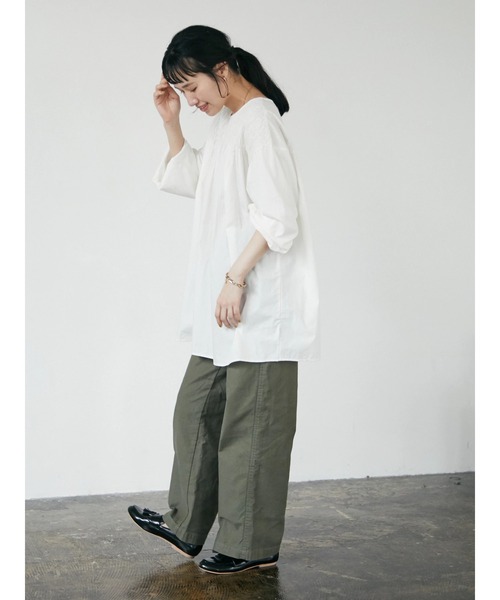 CRAFT STANDARD BOUTIQUE(クラフトスタンダードブティック)の「シャーリングチュニック *◆(Tシャツ/カットソー・レディース・チャコールグレー/オフホワイト/ブラウン・FREE)」の7枚目の写真