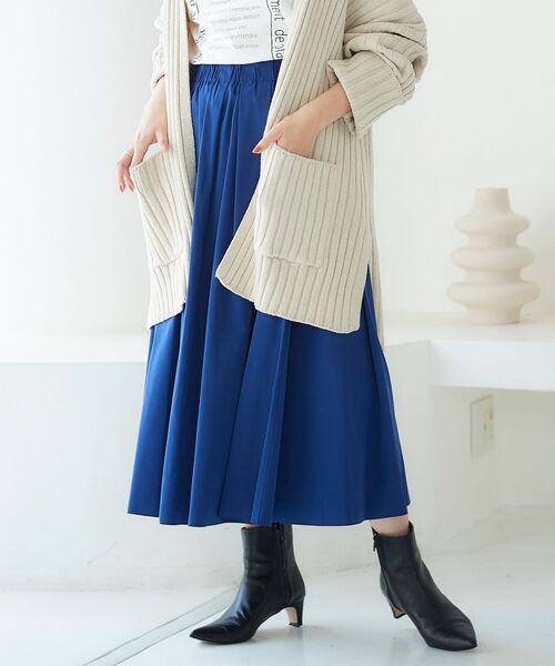 le.coeur blanc(ルクールブラン)の「リバーシブルタフタギャザースカート(スカート・レディース・ピンク系その他/カーキオリーブ/ブルー・36/38)」の3枚目の写真