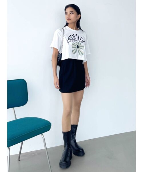 EMODA（エモダ）の「アイコンモチーフTシャツ（Tシャツ/カットソー・レディース・ホワイト/ブラック/ブラウン・FREE）」の6枚目の写真