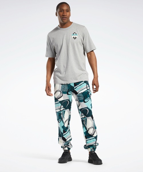 Reebok(リーボック)の「クラシックス ウィンター Tシャツ / Classics Winter T-Shirt(Tシャツ/カットソー・メンズ・ブラック/ホワイト/グレー・MEDIUM/XXX-LARGE/SMALL/X-LARGE/LARGE/XX-LARGE/X-SMALL)」の4枚目の写真