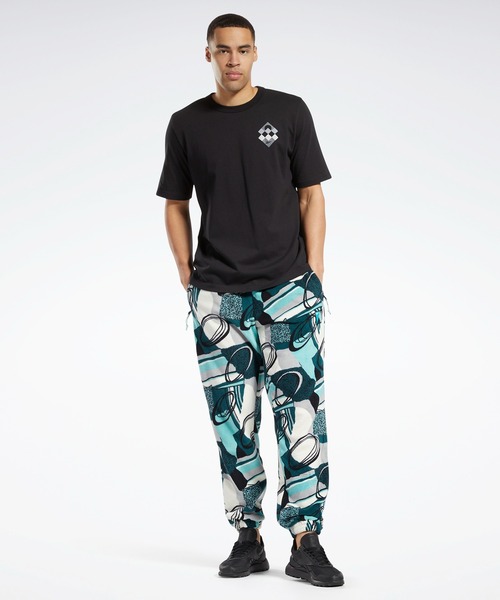 Reebok(リーボック)の「クラシックス ウィンター Tシャツ / Classics Winter T-Shirt(Tシャツ/カットソー・メンズ・ブラック/ホワイト/グレー・MEDIUM/XXX-LARGE/SMALL/X-LARGE/LARGE/XX-LARGE/X-SMALL)」の5枚目の写真