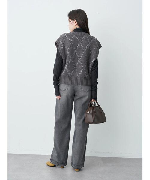 earth music&ecology（アースミュージックアンドエコロジー）の「ダイヤジャカードニットベスト（ベスト・レディース・チャコールグレー/オフホワイト・FREE）」の15枚目の写真