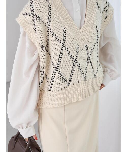 earth music&ecology（アースミュージックアンドエコロジー）の「ダイヤジャカードニットベスト（ベスト・レディース・チャコールグレー/オフホワイト・FREE）」の18枚目の写真