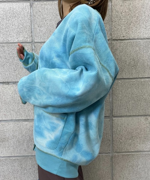 mi via loca（ミヴィアロカ）の「ワッフルタイダイVネックカーディガン（カーディガン/ボレロ・レディース・スミクロ/グリーン/パープル・FREE）」の13枚目の写真