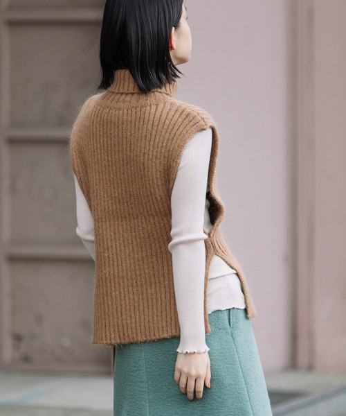 Munich（ミューニック）の「リブニットタートルネックジレ（ニット/セーター・レディース・オフホワイト/グリーン/キャメル・FREE）」の18枚目の写真