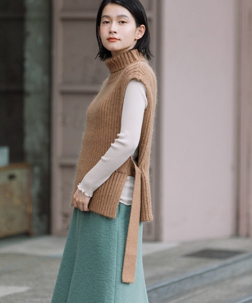 Munich（ミューニック）の「リブニットタートルネックジレ（ニット/セーター・レディース・オフホワイト/グリーン/キャメル・FREE）」の17枚目の写真