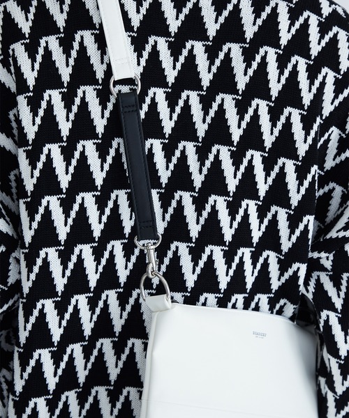 SHAREEF（シャリーフ）の「STUDIOUS別注 SACOCHE BAG（ショルダーバッグ・メンズ・ホワイト/ブラック/ダークグレー・FREE）」の20枚目の写真