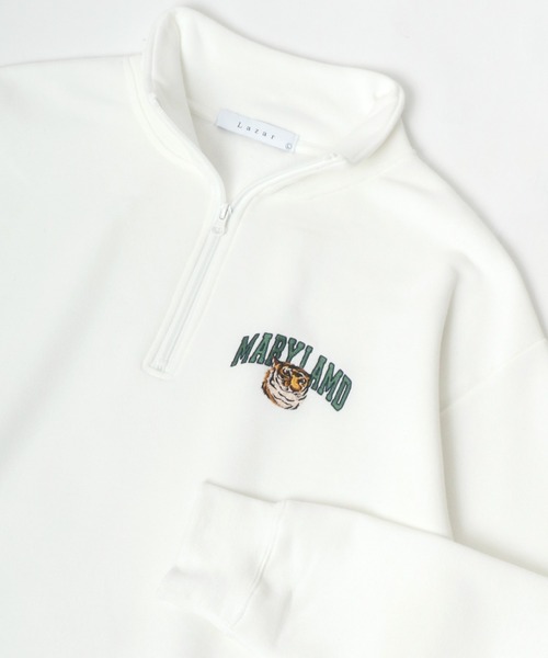 Lazar（ラザル）の「Lazar 別注 裏起毛 オーバーサイズ ワンポイント刺繍 ハーフジップ スウェット トレーナー プルオーバー/ストリート/カレッジ（スウェット・メンズ・ブラック/ブルー系その他2/グレー系その他/ブラック系その他/アッシュグレー/ダークグリーン/ホワイト/ホワイト系その他/チャコール/グリーン系その他/ブルー系その他/ベージュ/ネイビー/グレー系その他2/グリーン系その他2/グリーン系その他3/グレー系その他3/グレー系その他4・M/L/LL）」の2枚目の写真