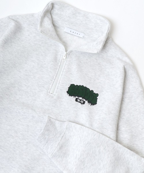 Lazar（ラザル）の「Lazar 別注 裏起毛 オーバーサイズ ワンポイント刺繍 ハーフジップ スウェット トレーナー プルオーバー/ストリート/カレッジ（スウェット・メンズ・ブラック/ブルー系その他2/グレー系その他/ブラック系その他/アッシュグレー/ダークグリーン/ホワイト/ホワイト系その他/チャコール/グリーン系その他/ブルー系その他/ベージュ/ネイビー/グレー系その他2/グリーン系その他2/グリーン系その他3/グレー系その他3/グレー系その他4・M/L/LL）」の11枚目の写真