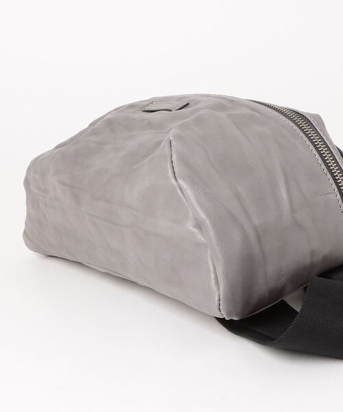 Daniel&Bob(ダニエルアンドボブ)の「Daniel&Bob GIANNNI RODI BODY BAG ダニエル&ボブ ジャンニ ローディー ボディバッグ(ボディバッグ/ウエストポーチ・メンズ・チャコールグレー・FREE)」の5枚目の写真