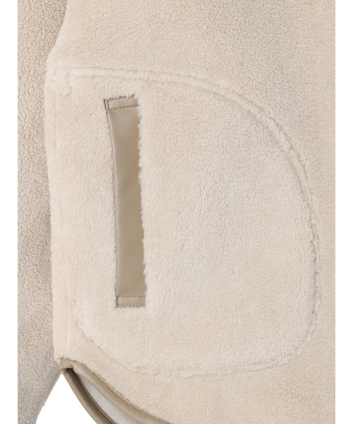 YECCA VECCA（イェッカヴェッカ）の「リバーシブルフェイクムートンコート（ムートンコート・レディース・グレイッシュベージュ/チャコールグレー/ベージュ・FREE）」の17枚目の写真