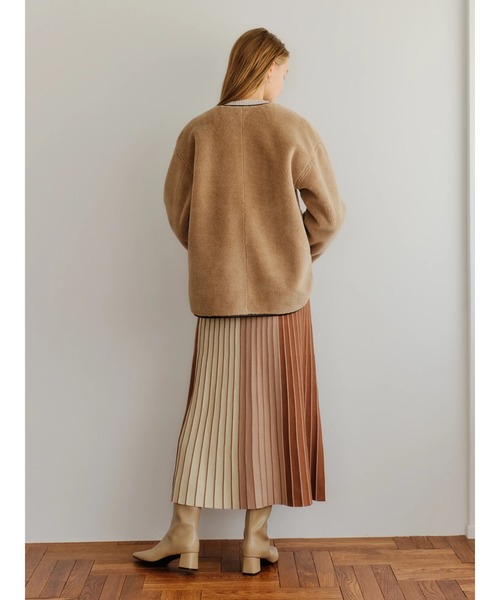 YECCA VECCA（イェッカヴェッカ）の「リバーシブルフェイクムートンコート（ムートンコート・レディース・グレイッシュベージュ/チャコールグレー/ベージュ・FREE）」の12枚目の写真