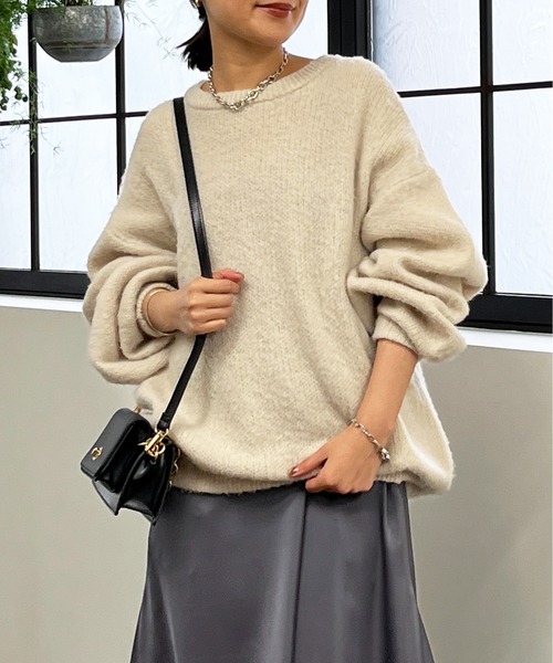 un dix cors(アンディコール)の「ゴマジャガードシンプルニットプルオーバー(ニット/セーター・レディース・レッド/チャコールグレー/ライトベージュ/ブラック/ブルー・FREE)」の3枚目の写真