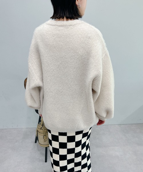 un dix cors(アンディコール)の「ゴマジャガードシンプルニットプルオーバー(ニット/セーター・レディース・レッド/チャコールグレー/ライトベージュ/ブラック/ブルー・FREE)」の18枚目の写真