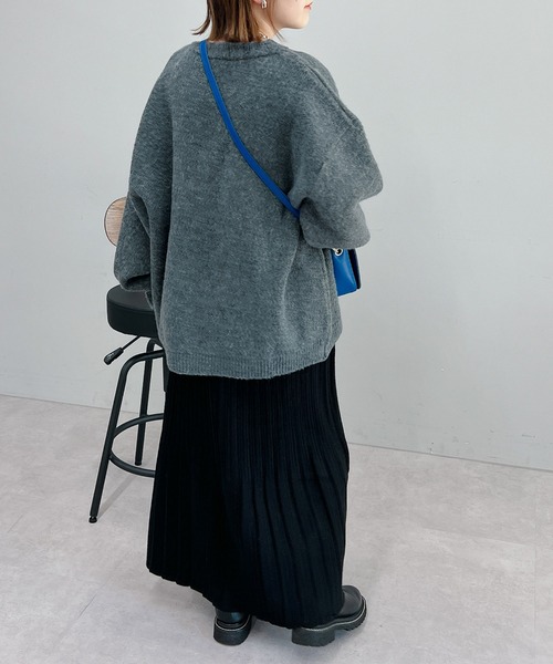 un dix cors(アンディコール)の「ゴマジャガードシンプルニットプルオーバー(ニット/セーター・レディース・レッド/チャコールグレー/ライトベージュ/ブラック/ブルー・FREE)」の14枚目の写真