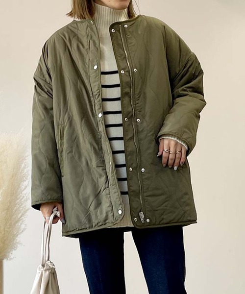 STYLEBLOCK（スタイルブロック）の「ボアキルトリバーシブルコート（ブルゾン・レディース・カーキ/アイボリー/ブラック/ベージュ・FREE）」の4枚目の写真