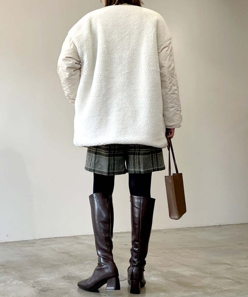 STYLEBLOCK（スタイルブロック）の「ボアキルトリバーシブルコート（ブルゾン・レディース・カーキ/アイボリー/ブラック/ベージュ・FREE）」の14枚目の写真