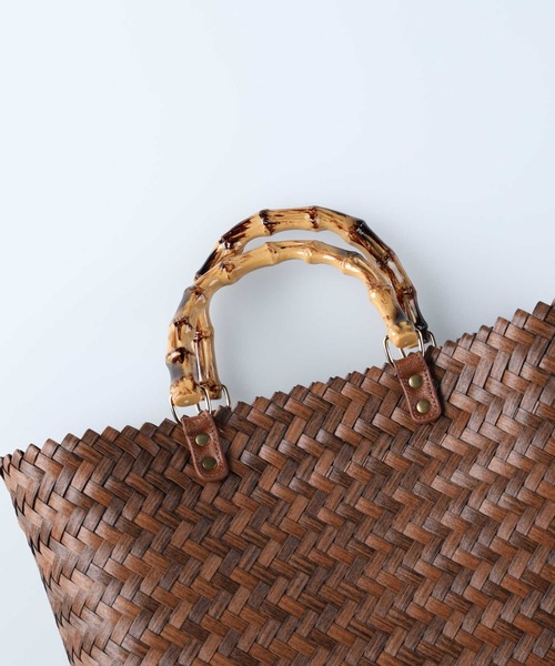 HONEYSUCKLE ROSE(ハニーサックルローズ)の「【HONEYSUCKLE ROSE】バンブートートバッグ(かごバッグ・レディース・ベージュ/ブラウン/ライトベージュ・ONE SIZE)」の6枚目の写真