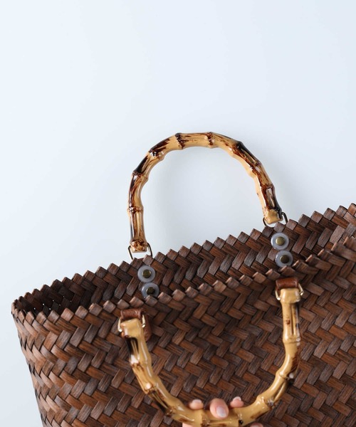 HONEYSUCKLE ROSE(ハニーサックルローズ)の「【HONEYSUCKLE ROSE】バンブートートバッグ(かごバッグ・レディース・ベージュ/ブラウン/ライトベージュ・ONE SIZE)」の7枚目の写真