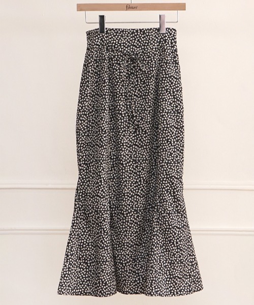 flower（フラワー）の「フローラルパピヨンスカート（スカート・レディース・ブラック/パープル・FREE）」の4枚目の写真