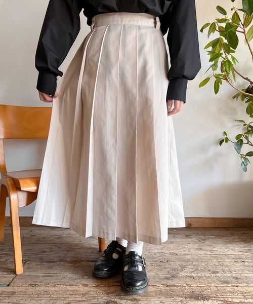 Mysa&Liina（ミーサリーナ）の「太プリーツロングスカート（スカート・レディース・アイボリー/ブラック・M/L）」の9枚目の写真