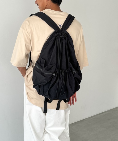 CANAL JEAN（キャナルジーン）の「El mar　ドローストリングバックパック/ナップサック（バックパック/リュック・レディース・ブラック/ライトベージュ/カーキ・ONE SIZE）」の14枚目の写真