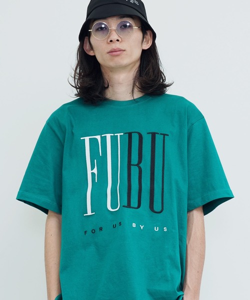 FUBU（ フブ）の「FUBU / フブ 刺繍 ロゴ S/S Tシャツ（Tシャツ/カットソー・メンズ・ホワイト系その他/グリーン/ブルー/ブラウン/パープル/ブラック/ホワイト・LARGE/MEDIUM/X-LARGE）」の5枚目の写真