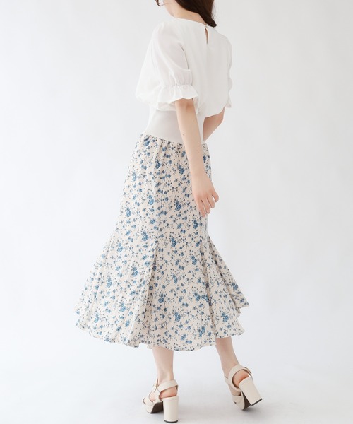 ASTORIA ODIER（アストリアオディール）の「ウエストリブ花柄ワンピース（ワンピース・レディース・ホワイト/アイボリー・SMALL/MEDIUM）」の20枚目の写真