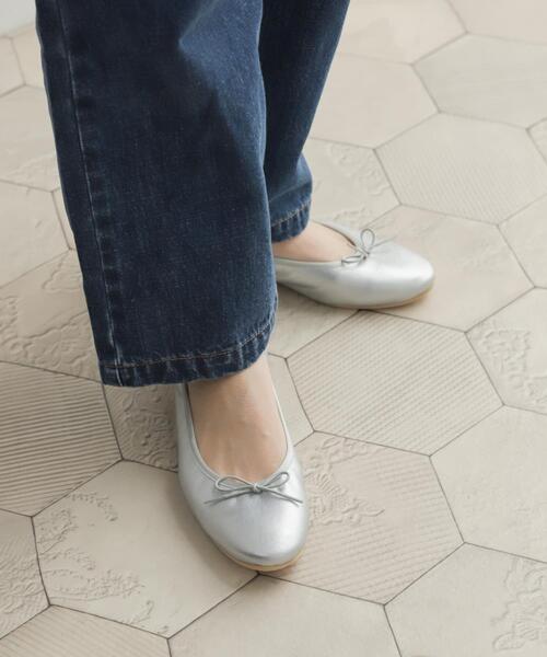 URBAN RESEARCH DOORS（アーバンリサーチドアーズ）の「ソフトバレエシューズ（バレエシューズ・レディース・ホワイト/ピンク/シルバー/ブラック・36/38/37）」の4枚目の写真