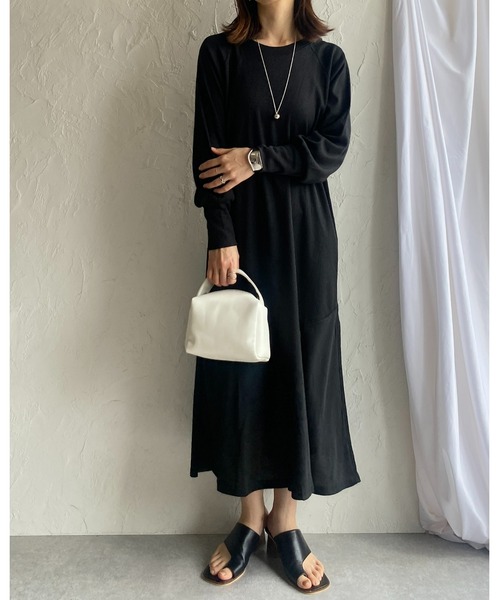 She's Closet(シーズクローゼット)の「カットリブバックオープンティアード切り替え長袖ロングマーメイドワンピース(ワンピース・レディース・ブラック/オートミール・FREE)」の13枚目の写真