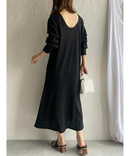 She's Closet(シーズクローゼット)の「カットリブバックオープンティアード切り替え長袖ロングマーメイドワンピース(ワンピース・レディース・ブラック/オートミール・FREE)」の19枚目の写真