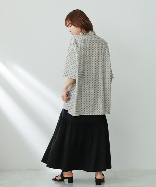 SENSE OF PLACE by URBAN RESEARCH（センスオブプレイスバイアーバンリサーチ）の「『イージーケア』コモンガラオープンカラールーズシャツB（シャツ/ブラウス・メンズ・ライトカーキ/ライトベージュ/ブラック・SMALL/MEDIUM/LARGE）」の15枚目の写真