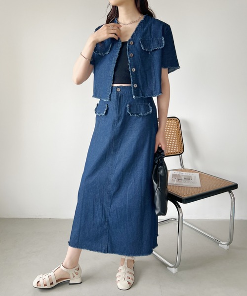 CLEA(クレア)の「【2点SET】フリンジデニムショート丈ジャケット+ロングスカート セットアップ(セットアップ・レディース・ブルー/ライトブルー・M/L)」の14枚目の写真